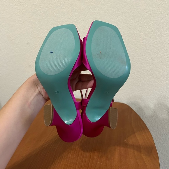 Betsey Johnson Fuchsia Blue Bottom Women's Size 6.5 Heels Formal Pearl Toe Strap - Picture 10 of 11